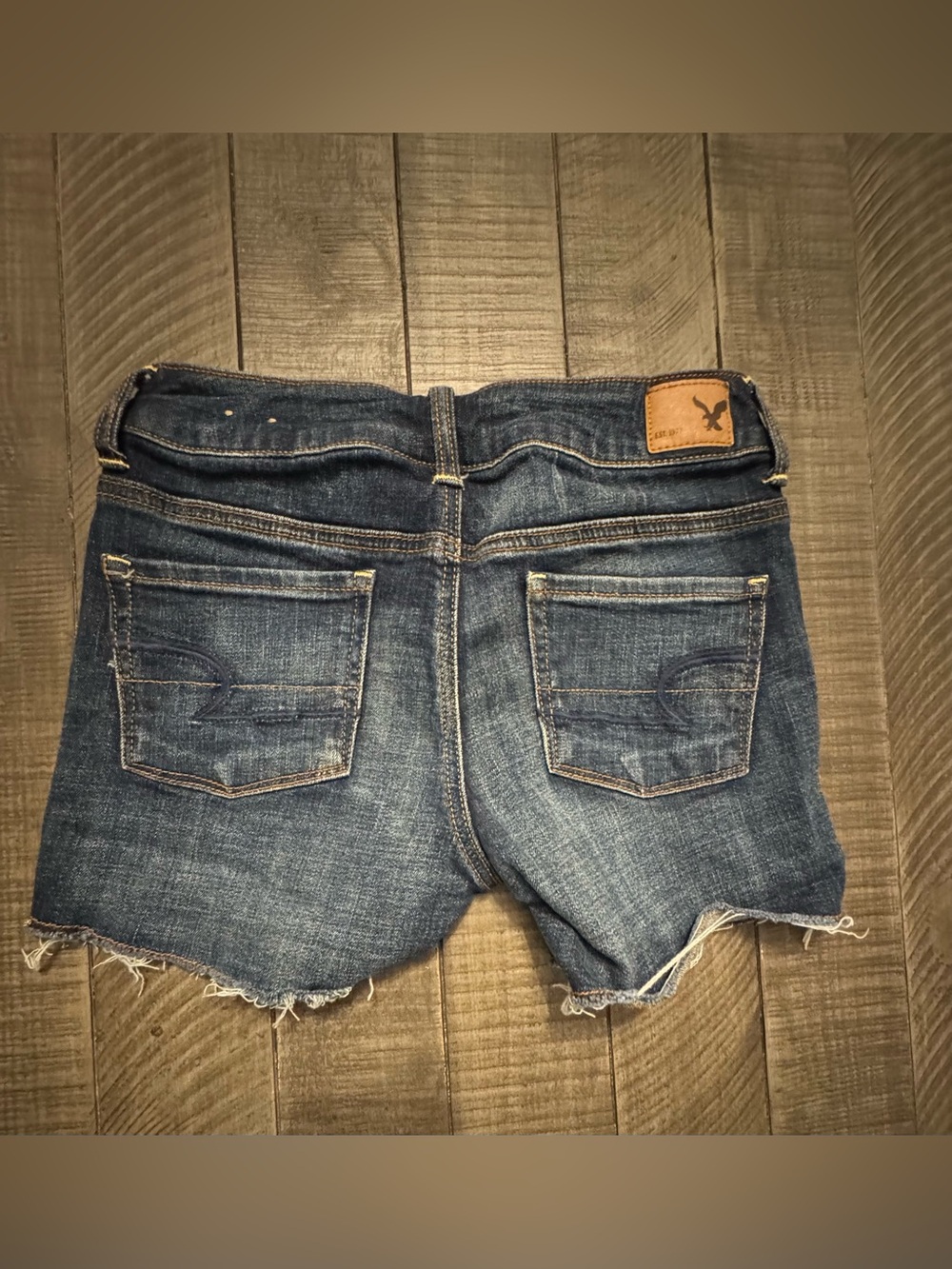 American Eagle Outfitters Blue Frayed Hem Denim Shorts - Picture 4 of 4